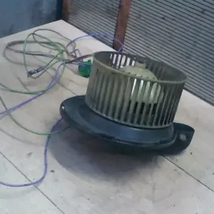 MERCEDES ATEGO 817 L Fűtőmotor 4.2d bontott alkatrész Azonnali szállítás