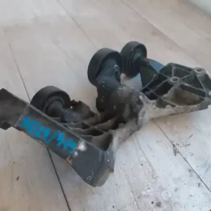 MERCEDES A160 Generátor tartó bak bontott alkatrész Biztonságos fizetés