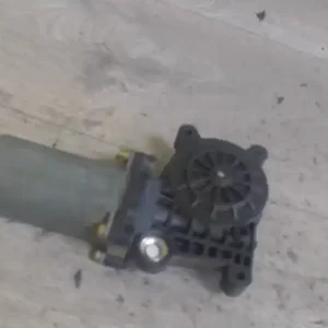 Árcsökkenés MERCEDES A170 Jobb első ablakemelő motor bontott alkatrész