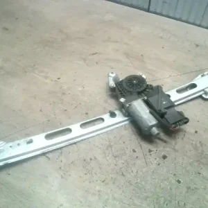 Csak ma MERCEDES A140 Bal első ablakemelő szerkezet elektromos 5 ajtós, ferdehátú bontott alkatrész