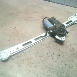 Árcsökkenés MERCEDES A140 Jobb első ablakemelő szerkezet elektromos 5 ajtós, ferdehátú bontott alkatrész