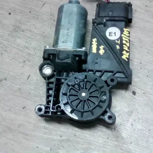 Akció MERCEDES A160 Jobb első ablakemelő motor bontott alkatrész