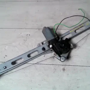 Ingyenes szállítás MERCEDES A160 Jobb első ablakemelő szerkezet elektromos bontott alkatrész