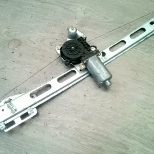 Alacsony ár MERCEDES A160 Jobb első ablakemelő szerkezet elektromos bontott alkatrész