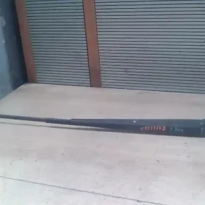 MITSUBISHI L300 Ablaktörlő kar bal első bontott alkatrész Biztonságos fizetés