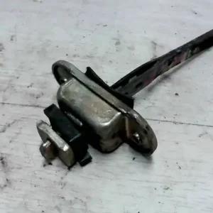 Vedd meg online MITSUBISHI L300 Jobb első ajtóhatárolóbontott alkatrész