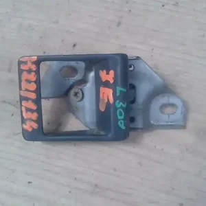 Kihagyhatatlan ajánlat MITSUBISHI L300 Jobb első belső kilincs bontott alkatrész