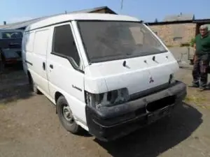 Legjobb ár MITSUBISHI L300 Jobb első külső kilincs bontott alkatrész