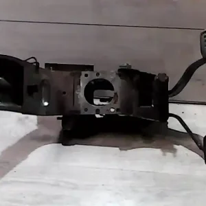 MITSUBISHI L300 Pedálbak bontott alkatrész Azonnal elérhető