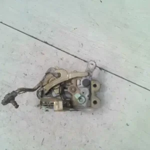 Exkluzív ajánlat MITSUBISHI L300 88-95 Bal első ajtó zárszerkezet mechanikus bontott alkatrész