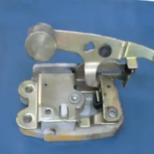 Utolsó esély MITSUBISHI L300 88-95 Bal tolóajtó zárszerkezet bontott alkatrész