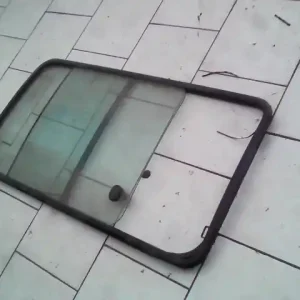 MITSUBISHI L400 Jobb tolóajtó üveg bontott alkatrész Végkiárusítás