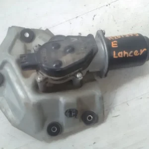 Szezonális akció MITSUBISHI LANCER 04.06.01-07.05.30 Ablaktörlő motor első bontott alkatrész