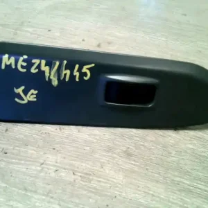 Kihagyhatatlan ajánlat MITSUBISHI LANCER 04.06.01-07.05.30 Jobb első ablakemelő kapcsoló bontott alkatrész