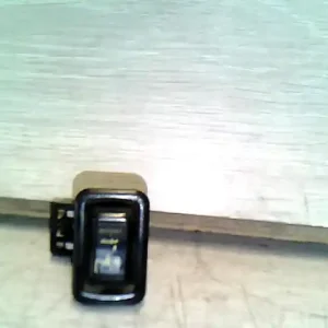 Expressz szállítás MITSUBISHI LANCER 88-92 Jobb hátsó ablakemelő kapcsoló bontott alkatrész