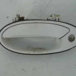 Kihagyhatatlan ajánlat MITSUBISHI LANCER 91-96 Bal első külső kilincs bontott alkatrész