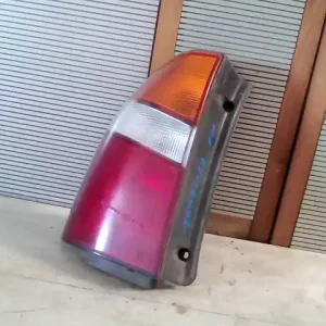 MITSUBISHI LANCER 91-96 Bal hátsó lámpa kombi kivitel bontott alkatrész Exkluzív ajánlat