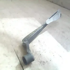 MITSUBISHI LANCER 96-98 Ablaktörlő kar jobb első bontott alkatrész Biztonságos fizetés