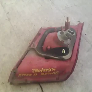 Nézd meg most MITSUBISHI LANCER 96-98 Bal belső hátsó lámpa bontott alkatrész