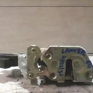 Olcsóbb MITSUBISHI LANCER 96-98 Bal hátsó ajtó zárszerkezet központi záras bontott alkatrész