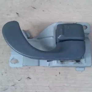 Prémium MITSUBISHI LANCER 96-98 Jobb első belső kilincs bontott alkatrész
