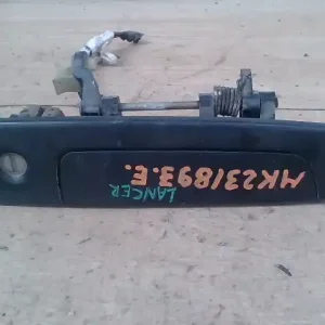 Bestseller MITSUBISHI LANCER 96-98 Jobb első külső kilincsdugózárral, kulcs nélkül bontott alkatrész