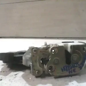 MITSUBISHI LANCER 96-98 Jobb hátsó ajtó zárszerkezet központi záras bontott alkatrész Vásárlói kedvenc