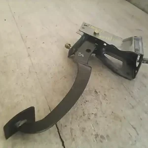 MITSUBISHI LANCER 96-98 Gázpedálbontott alkatrész Kedvezményes ár