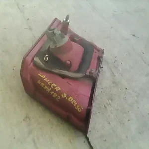 Utolsó esély MITSUBISHI LANCER 96-98 Jobb belső hátsó lámpa bontott alkatrész