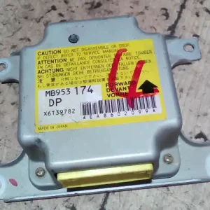 Biztonságos vásárlás MITSUBISHI LANCER 96-98 Légzsák vezérlőegység 1.3i bontott alkatrész