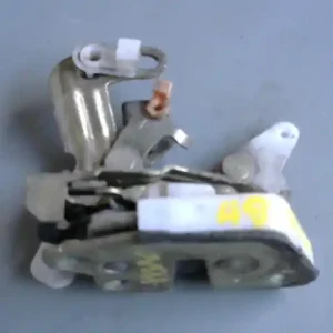 Népszerű MITSUBISHI LANCER 98-01 Bal hátsó ajtó zárszerkezet mechanikus bontott alkatrész