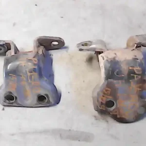 MITSUBISHI PAJERO 91-97 Jobb hátsó alsó ajtózsanér bontott alkatrész Biztonságos vásárlás