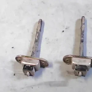 Expressz szállítás MITSUBISHI PAJERO 91-97 Bal hátsó ajtóhatároló bontott alkatrész