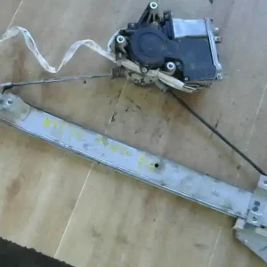 MITSUBISHI PAJERO 97-00 Bal hátsó ablakemelő szerkezet elektromos bontott alkatrész Gyors kiszállítás