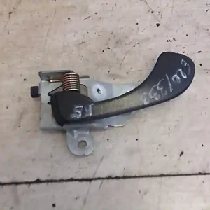 MITSUBISHI SPACE STAR Bal első belső kilincs bontott alkatrész Újdonság