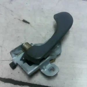 Biztonságos fizetés MITSUBISHI SPACE STAR Bal első belső kilincs bontott alkatrész