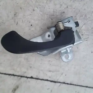 Gyors szállítás MITSUBISHI SPACE STAR Jobb első belső kilincs bontott alkatrész