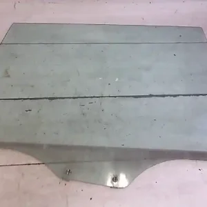 Prémium MITSUBISHI SPACE STAR Jobb hátsó ajtóüveg bontott alkatrész