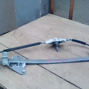 Biztonságos vásárlás MITSUBISHI Space Star 1999.06.01-2000.08.31 Jobb első ablakemelő szerkezet mechanikus 5 ajtós bontott alkatrész