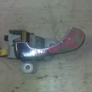 Szuper ajánlat MITSUBISHI Space Star 2000.09.01-2004.12.03 Bal első belső kilincs kombibontott alkatrész