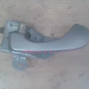 Árcsökkenés MITSUBISHI Space Star 2000.09.01-2004.12.03 Bal első belső kilincs bontott alkatrész