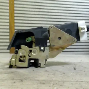 MITSUBISHI Space Star 2000.09.01-2004.12.03 Bal hátsó ajtó zárszerkezet központi záras bontott alkatrész Azonnal elérhető