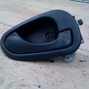 Utolsó esély MITSUBISHI Space Star 2000.09.01-2004.12.03 Jobb első belső kilincs 5 ajtós bontott alkatrész