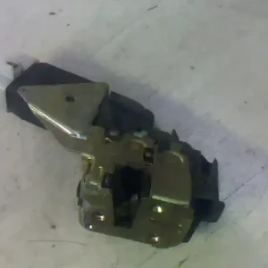 MITSUBISHI Space Star 2000.09.01-2004.12.03 Jobb első ajtó zárszerkezet központizáras kombibontott alkatrész Szezonális akció