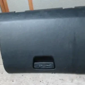 MITSUBISHI Space Star 2000.09.01-2004.12.03 Kesztyűtartó bontott alkatrész Árengedmény