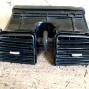 Olcsóbb MITSUBISHI Space Star 2000.09.01-2004.12.03 Középső szellőző bontott alkatrész