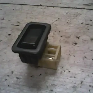 Expressz szállítás MITSUBISHI SPACE WAGON Jobb hátsó ablakemelő kapcsoló bontott alkatrész