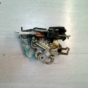 MITSUBISHI SPACE WAGON Jobb hátsó ajtó zárszerkezet mechanikus 5 ajtósbontott alkatrész Árengedmény