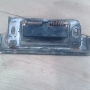 Biztonságos fizetés NISSAN ALMERA 00-03 Csomagtérajtó kilincs 5 ajtós bontott alkatrész