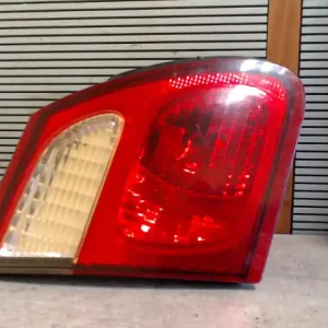 Gyors szállítás NISSAN ALMERA 03- Bal belső hátsó lámpa bontott alkatrész